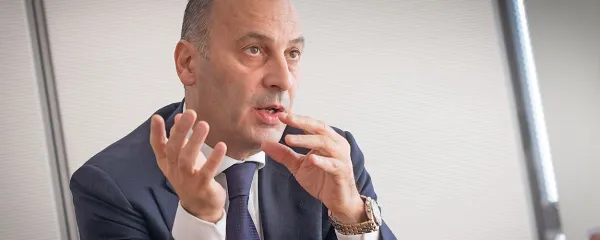 Marjan Batagelj je javnosti najbrž najbolj znan kot koncesionar Postojnske jame. Pred petimi leti je uspešno izpeljal 
nakup družbe Turizem Kras (sedaj Postojnska jama d.d.), ki 
upravlja z največjo slovensko znamenitostjo. 