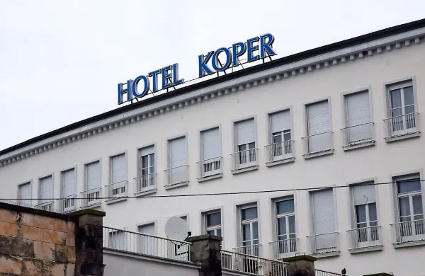 V čigavih rokah bo končal Hotel Koper?