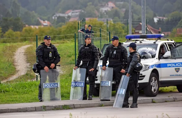 Na mejnih prehodih s Hrvaško danes ne bo zaostrovanja 
stavkovnih ukrepov, je v imenu Policijskega sindikata Slovenije in Sindikata policistov Slovenije sporočil stavkovni 
odbor.