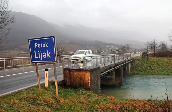 Lijak danes popoldne.