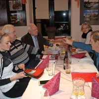 Na sprejemu pri klubskemu vodstvu je Mlinotestov predsednik Ivan Vodopivec (desno) poskrbel tudi za promocijsko 
gradivo o Vipavski dolini
