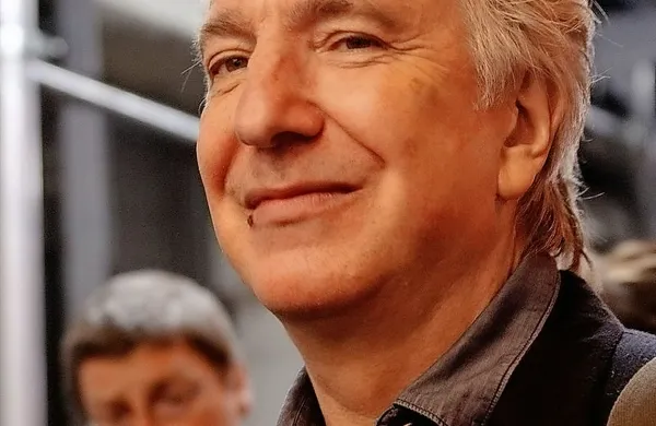 V 70. letu je umrl britanski igralec Alan Rickman.