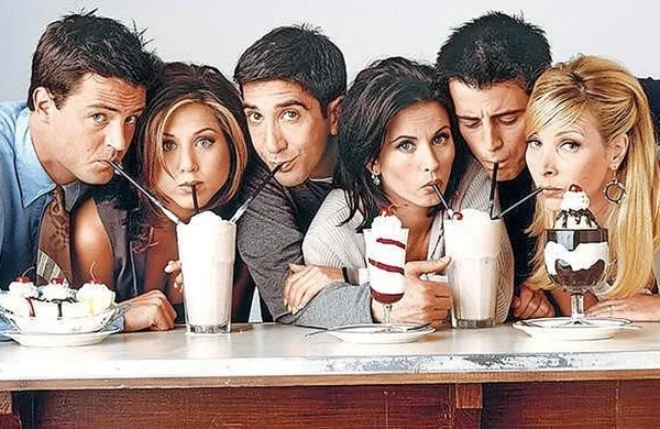 David Schwimmer, Jennifer Aniston, Matthew Perry, Courteney Cox, Matt LeBlanc in Lisa Kudrow so ponovno združili 
svoje igralske moči.