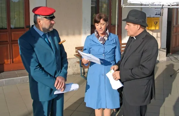 Preizkušena igralska zasedba  je včeraj začela uprizarjati 
nove prigode Berta Špacapana in njegovih hčera.