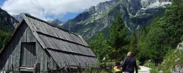 Si zaslužimo nekaj za nič?