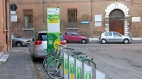 Kolesa so nepogrešljiv prijatelj za prijetno potepanje po 
mestu.
