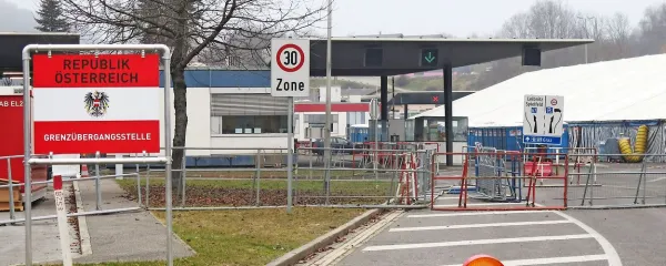 Begunci potujejo od juga proti severu, odločitve pa v nasprotni smeri. Nov režim na avstrijski meji je določil ravnanje vseh 
držav na tako imenovani balkanski poti.  