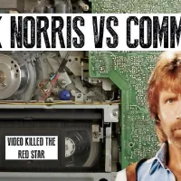 Film Chuck Norris vs. communism govori o Romuniji osemdesetih let.  