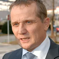 Wilhelm Emperhoff: “To, da se Mahle angažira na 
tem področju, vidimo tudi kot del naše družbene 
odgovornosti na območju, kjer smo prisotni.” 