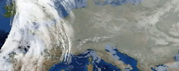 Nad Sredozemljem se krepi anticiklon