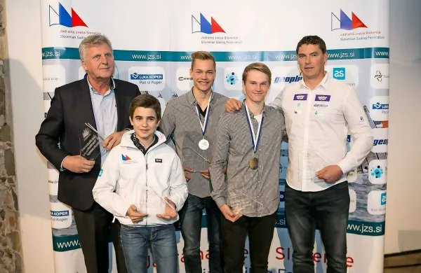 Posadka  Mrak-Macarol in  Vasilij Žbogar jadralci leta 2015