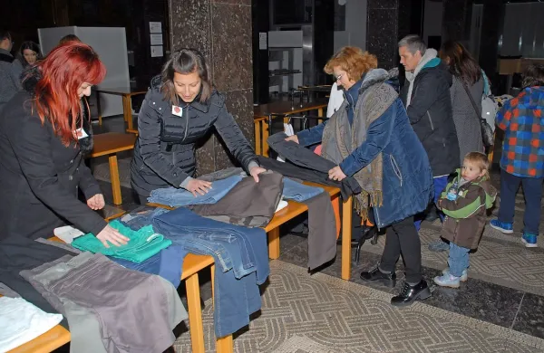 Prva novogori&scaron;ka  izmenjava  oblačil je uspela