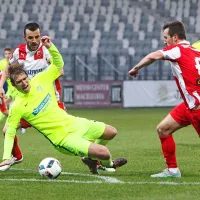 Jaka Štromajer (v ospredju) je eden redkih znanih obrazov iz 
nogometne jeseni v trenutni koprski zasedbi.