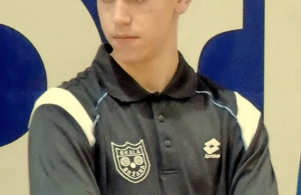 Matija Povh, Hrast