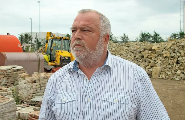 Emil Grižon: “Počil mi 
je 'film'. Sit sem 
15-letne borbe z 
državo in občino, ki 
jima v vsem tem času 
ni uspelo zakonsko 
urediti vprašanja 
predelave odpadkov.”