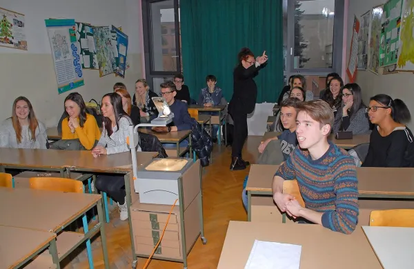 Dijakom  Šolskega centra Dante Alighieri je bilo na enodnevni 
izmenjavi na novogoriški gimnaziji zanimivo.