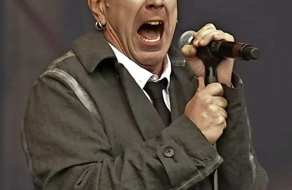 John Lydon s skupino   Public Image Ltd leta  2010
