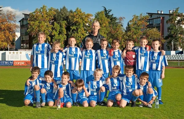 Selekcija U-9, ki jo vodi David Peršič.