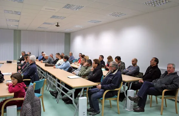 Javna obravnava prostorskih izvedbenih pogojev za območje gospodarske cone SiTOR je pritegnila precejšnje 
zanimanje zlasti okoliških prebivalcev. 