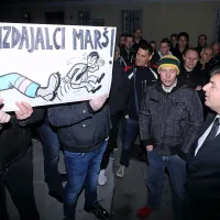 Jezni delavci Luke pričakali ministra Ga&scaron;per&scaron;iča pred TV Koper (foto+video)