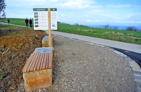 Najbolj priljubljena slovenska serija Ena žlahtna štorija se v 
ponedeljek, 22. februarja, s prvim delom tretje sezone vrača 
na male zaslone.