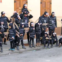 H kmeticam so pri&scaron;li  Kremenčkovi, hipiji, godbe  ... (foto in video)