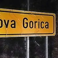 &ldquo;Ožičili&rdquo; tudi primorske table