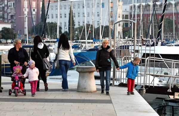 Mladi v Istri bodo lahko počitniški prosti čas preživljali v 
številnih delavnicah, na voljo pa bodo imeli tudi 
različne športne in druge aktivnosti.