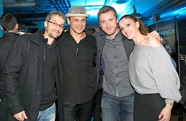 Radijec Jean Frbežar, Samuel Lucas in Denis Avdić z ženo 
Avo (z leve)