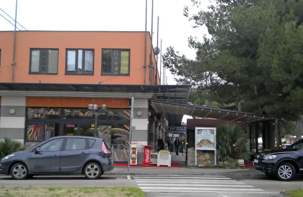 15-letni Nemec je prespal pod nadstreškom pekarne.