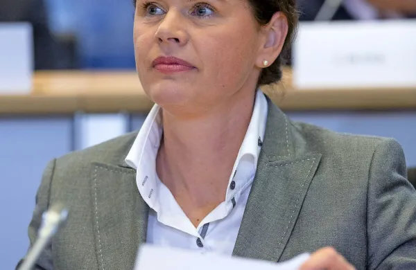 Med kandidati je bila tudi tedanja predsednica vlade v 
odhodu Alenke Bratušek.