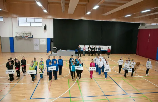 Utrinek z otvoritvene slovesnosti prireditve  v Novi vasi.