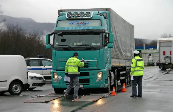 Poostreni nadzori pogosto pokažejo, da so vozila preobremenjena. 