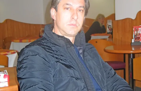 Sandi Valentinčič je  eden od treh primorskih pomočnikov 
selektorja Primoža Glihe v mladi reprezentanci.