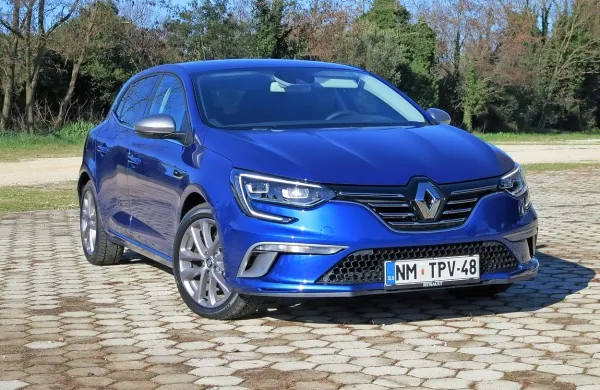 Športna in dinamična oblika je velik adut novega megana.