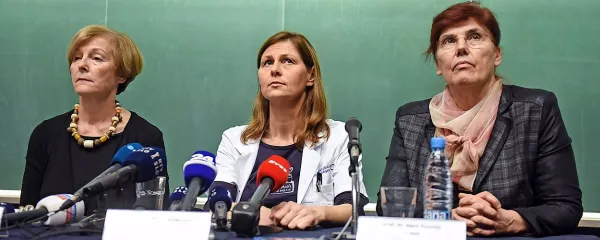 Ključne članice slovenske raziskovalne ekipe, ki je potrdila povezavo med virusom zika in mikrocefalijo (z leve): 
vodja skupine prof. dr. Tatjana Avšič Zupanc, doc. dr. Nataša Tul Mandić in prof. dr. Mara Popović.