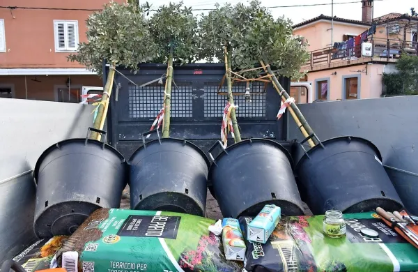 Plac v Hrvatinih so zasedli delavci Komunale Koper