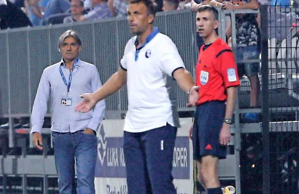 Trener nogometašev Gorice Miran Srebrnič (v ospredju) išče zmagovito 
postavo za spomladanski del sezone.