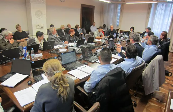 Sežanski občinski svetniki so sinoči sprejeli nov občinski prostorski načrt, ki so ga odgovorni pripravljali osem let.

