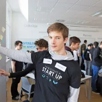 Novogori&scaron;ki dijaki so se pomerili v startup podjetni&scaron;kih vodah