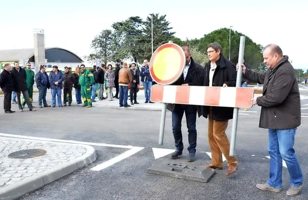 Opoldne so v Izoli simbolično odprli novo vpadnico.