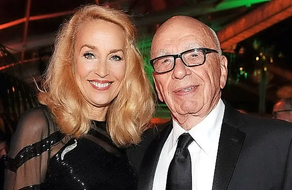 Avstralsko-ameriški medijski mogotec Rupert Murdoch in 
nekdanja manekenka Jerry Hall sta se danes poročila. 