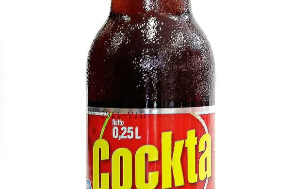 Osvežilna gazirana brezalkoholna pijača Cockta, jugoslovanski odgovor na ameriško coca colo, danes slavi 63. 
rojstni dan.