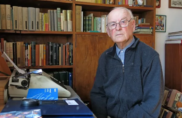  Danes 85. rojstni dan praznuje  Janko Kos.