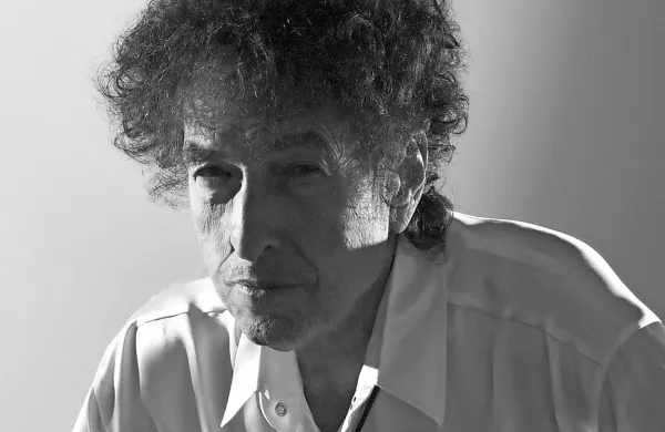 Ameriški pevec Bob Dylan je napovedal izid novega albuma, 
ki ga bo pospremil s turnejo.
