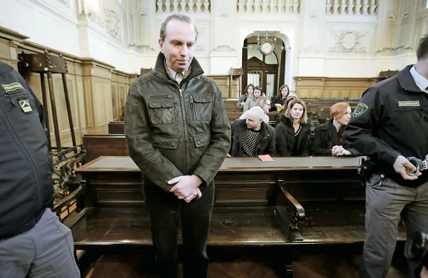 Ivan Radan je obtožen umora šestih svojih hudo bolnih  
pacientov. 