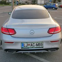 Zadek je več kot seksi