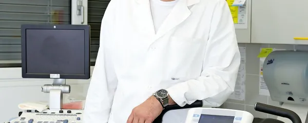 Dorjan Marušič, 58-letni Koprčan, oče štirih hčera, je direktor 
zdravstvenega zavoda Celjenje in kardiolog v njegovi ambulanti v Izoli ter v ambulanti sežanske bolnišnice.