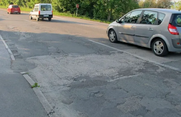 Letos nameravajo obnoviti državno cesto Škofije - Lazaret, 
za kar so v občini Ankaran namenili 143.000 evrov.