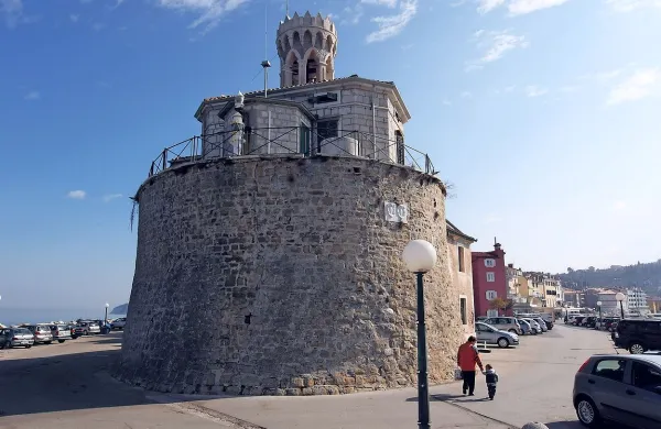 Od sobote bo piranska Punta namenjena le pešcem.